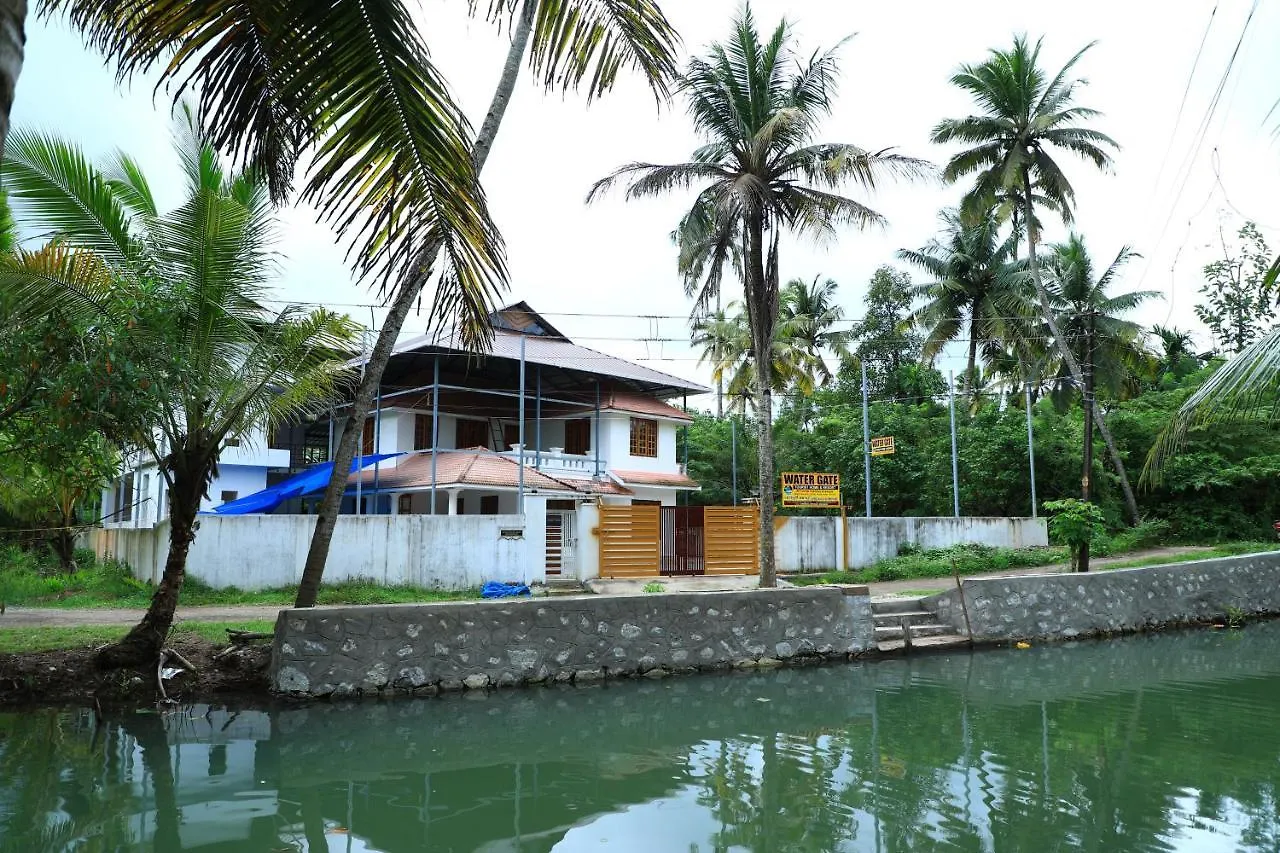 Water Gate Tourist Home And Resorts Mundrothuruth Séjour chez l'habitant