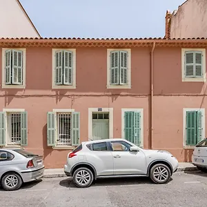 https://coeur-du-mourillon-entre-plage-et-marche.fr-provencehotel.com